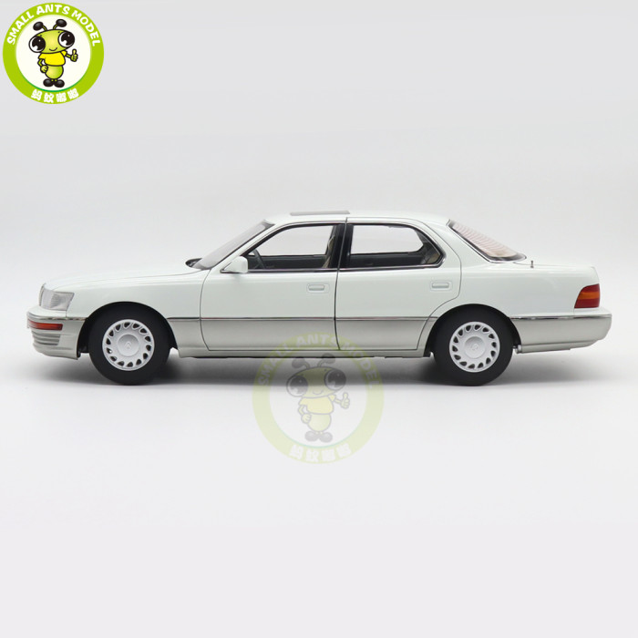 1/18 Toyota Lexus First Generation LS 400 LS400 XF10 1989 1994 Diecast Model Toy Car Boys Girls Gifts