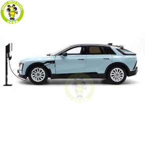1/18 US GM Cadillac LYRIQ Electric Vehicle Diecast Model Toys Car Gifts For Father Boyfriend Husband