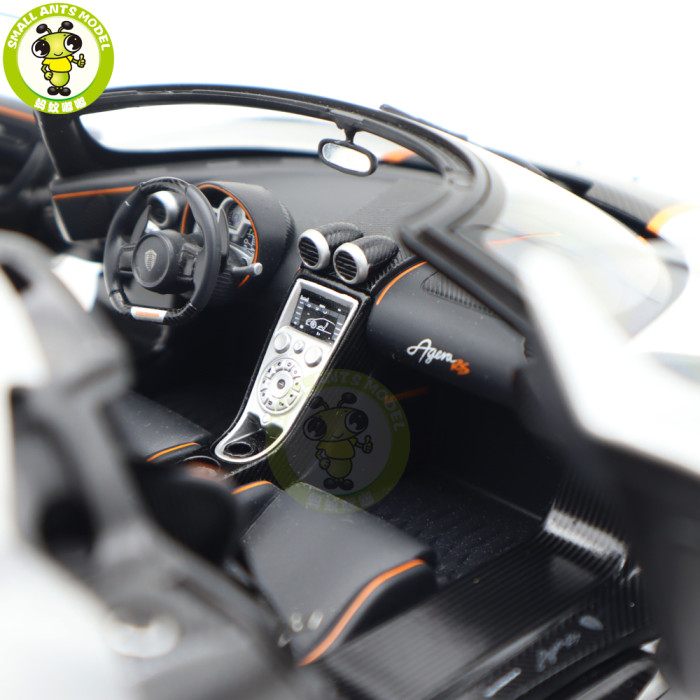 1/18 Autoart 79024 Koenigsegg AGERA RS MOON SILVER/BLACK  ACCENTS Model Car Gifts For Husband Father Boyfriend
