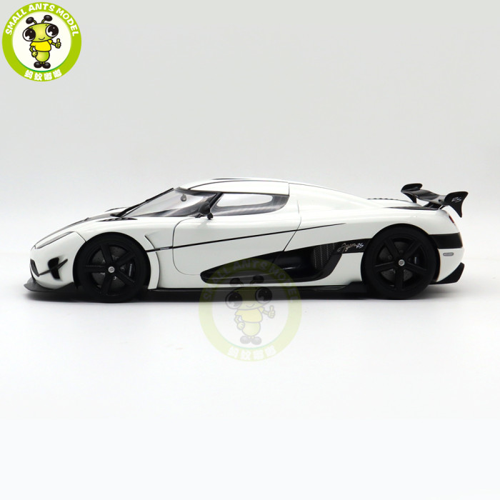 1/18 Autoart 79021 Koenigsegg AGERA RS White/Black ACCENTS Model Car Gifts For Husband Father Boyfriend