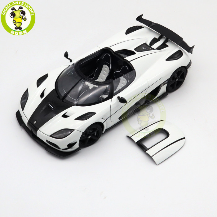 1/18 Autoart 79021 Koenigsegg AGERA RS White/Black ACCENTS Model Car Gifts For Husband Father Boyfriend