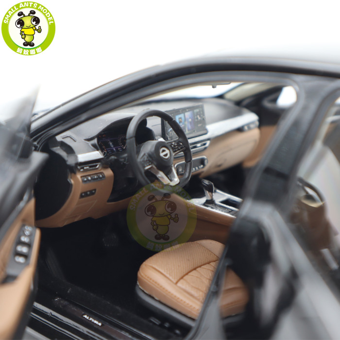 1/18 Nissan ALTIMA 2022 Diecast Model Toys Car Gifts For Father Boyfriend Husband