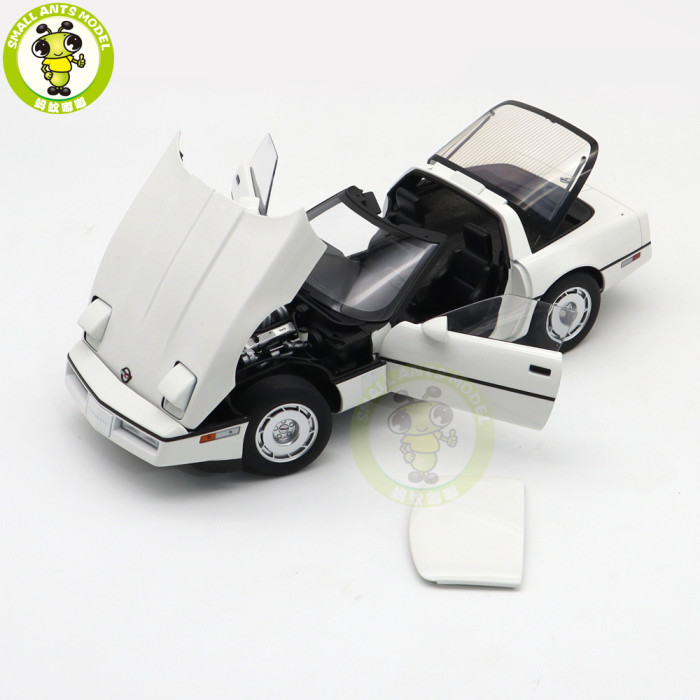 1/18 Chevrolet Corvette C4 1986 Autoart 71241 71242 71243 Diecast Model Car Gifts For Husband Father Boyfriend