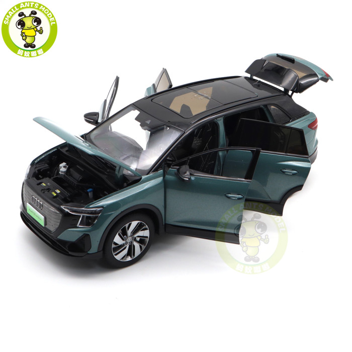 1/18 Audi Q5 e-tron 2022 With Light Diecast Model Toys Car Gifts For Boyfriend Father