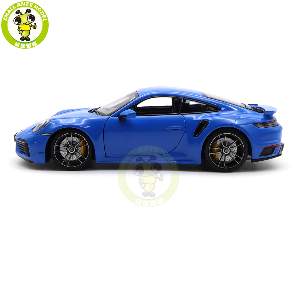 1/18 Minichamps Porsche 911 992 Turbo S Coupe Sport Design 2021