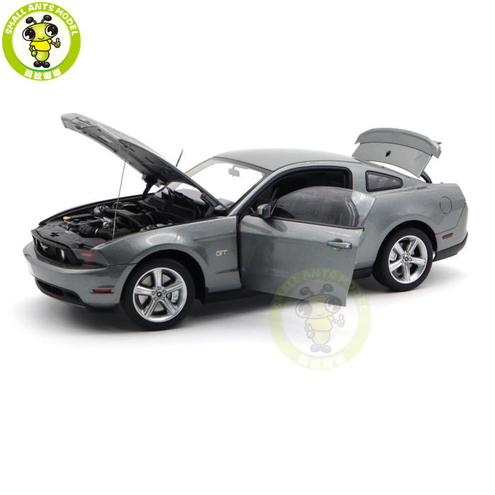 1/18 Ford Mustang GT 2010 Autoart 72911 Sterling Grey Metallic Diecast Model Car Gifts For Friends Father