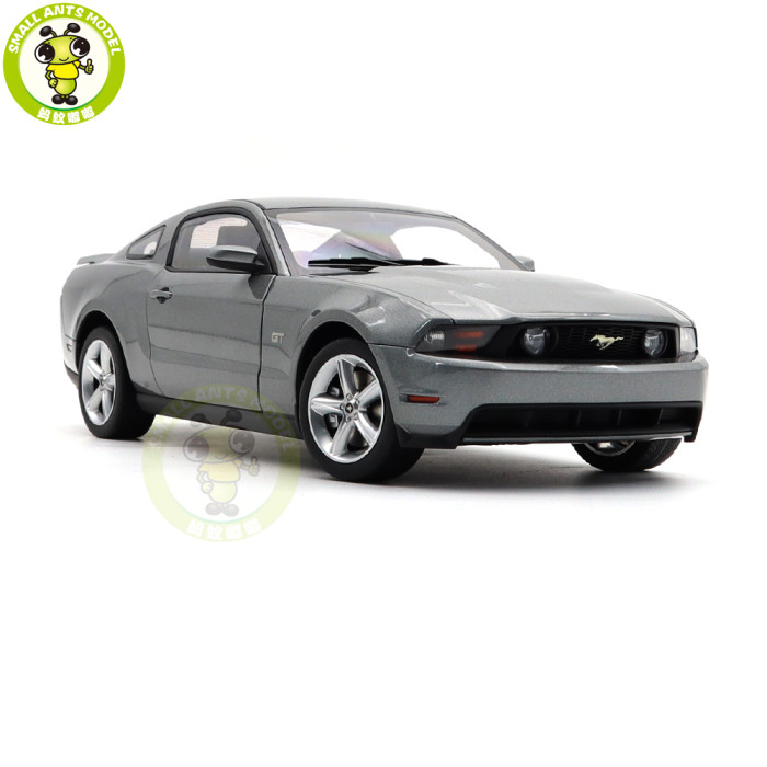 1/18 Ford Mustang GT 2010 Autoart 72911 Sterling Grey Metallic Diecast Model Car Gifts For Friends Father