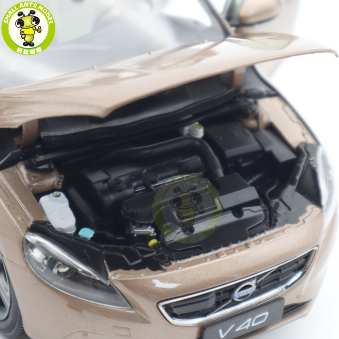 1/18 Volvo V40 Station wagon Hatchback Diecast Model Car Model Toys Kids Boy Girl Gift White