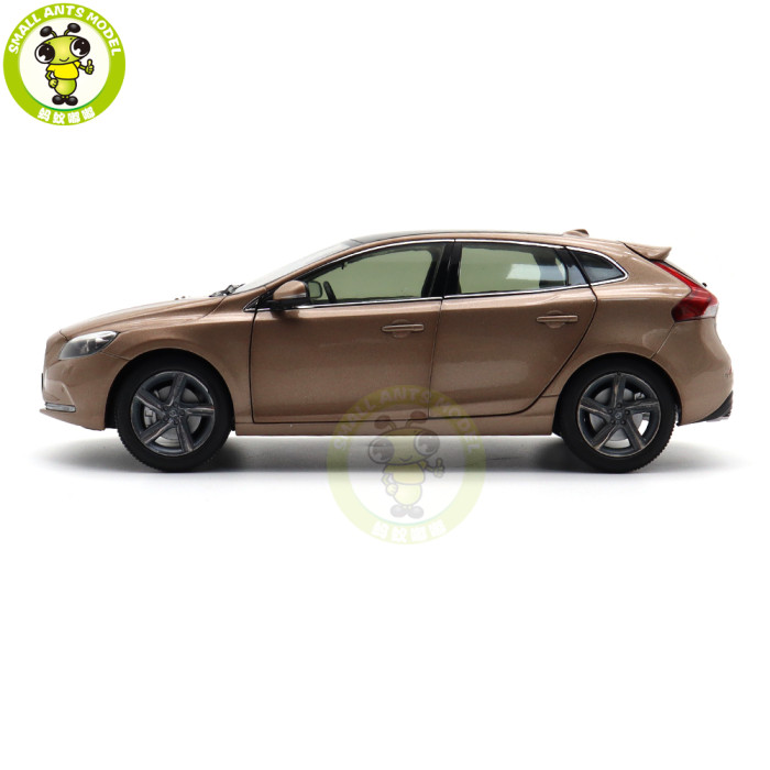 1/18 Volvo V40 Station wagon Hatchback Diecast Model Car Model Toys Kids Boy Girl Gift White