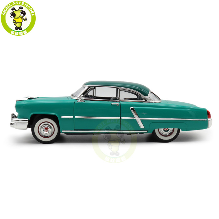 1/18 1952 LINCOLN CAPRI Road Signature Diecast Model Car Toys Boys Girls Gifts