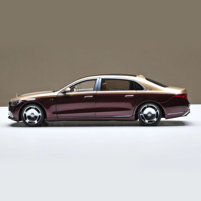 1/18 Mercedes Maybach S Class S680 2021 Z223 Almost Real 820122 Kalahari Gold / Rubellite Red Diecast Model Toy Car Gifts For Friends Father