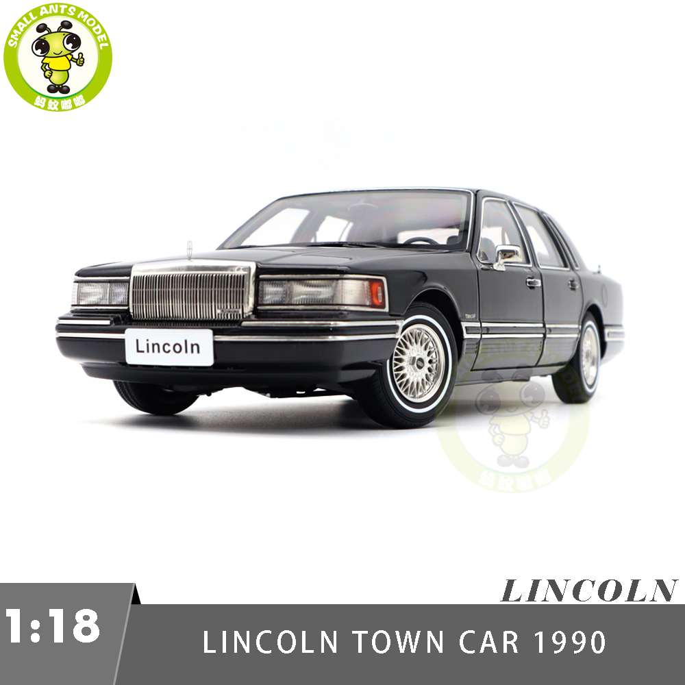 1/18 Lincoln Town Car 1990 Second Generation FN36/116 Diecast