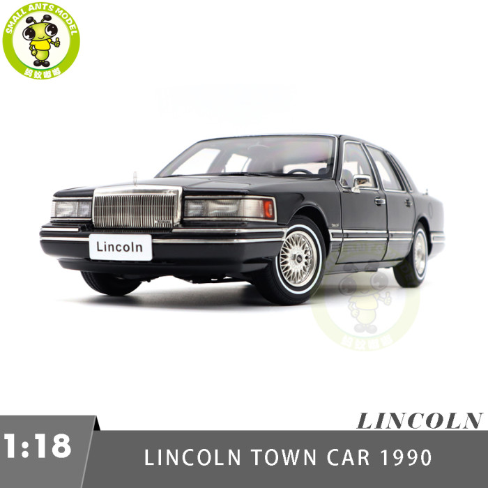 1/18 Lincoln Town Car 1990 Second Generation FN36/116 Diecast Model Toy Cars Boys Girls Gifts