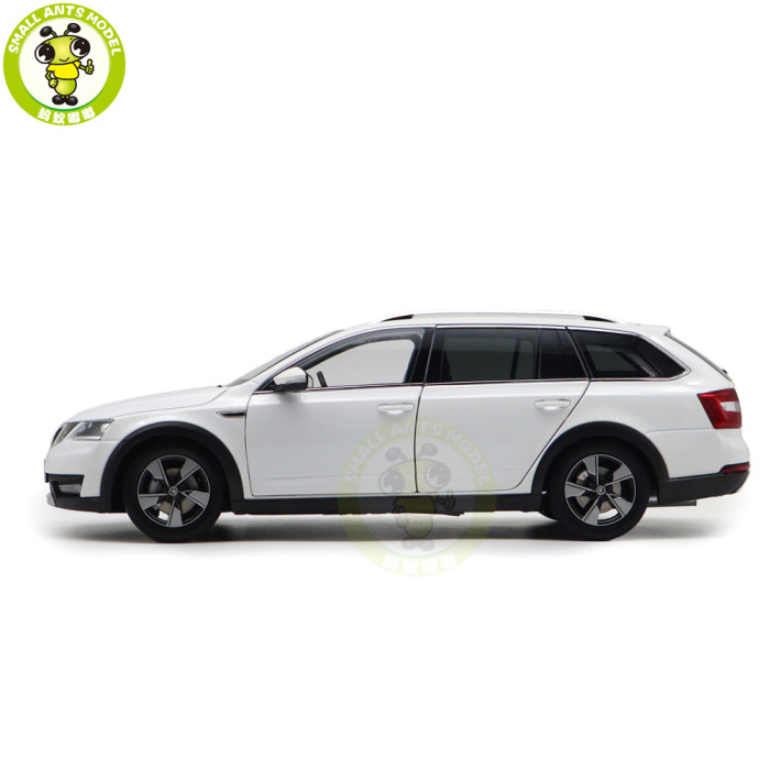 1/18 VW Skoda Octavia Combi Wagon Diecast Model Toy Car Gifts For Friends Father