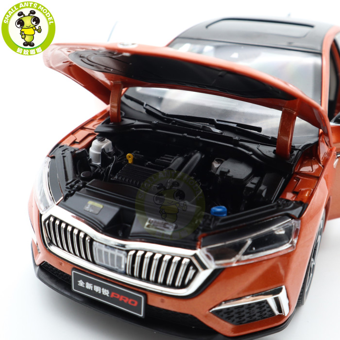 1/18 VW Skoda Octavia PRO Diecast Model Toy Car Gifts For Friends Father