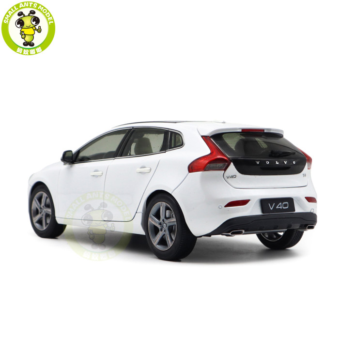 1/18 Volvo V40 Station wagon Hatchback Diecast Model Car Model Toys Kids Boy Girl Gift White