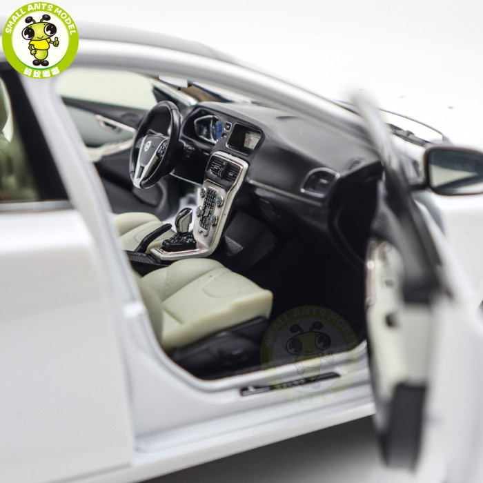 1/18 Volvo V40 Station wagon Hatchback Diecast Model Car Model Toys Kids Boy Girl Gift White