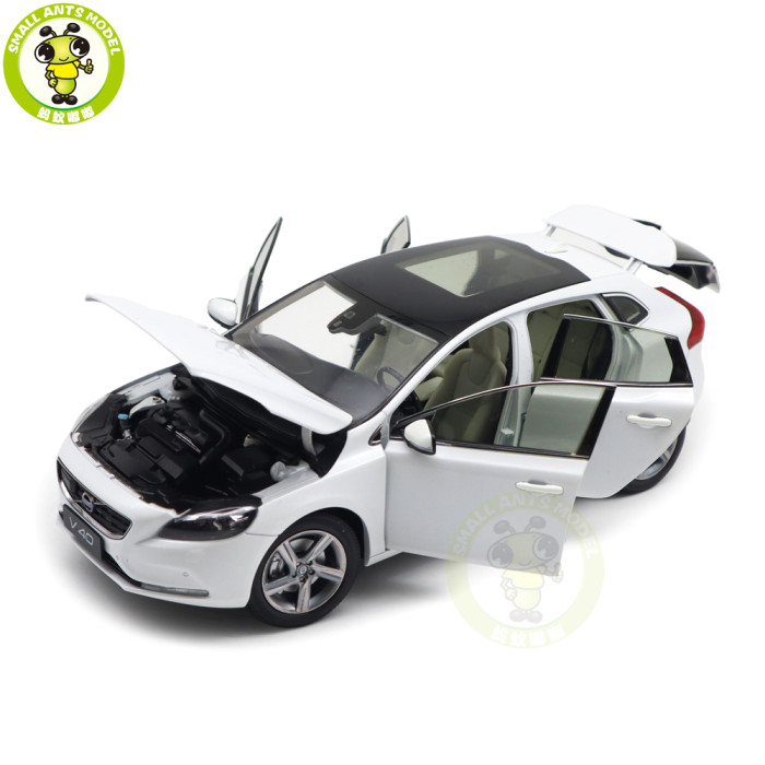 1/18 Volvo V40 Station wagon Hatchback Diecast Model Car Model Toys Kids Boy Girl Gift White