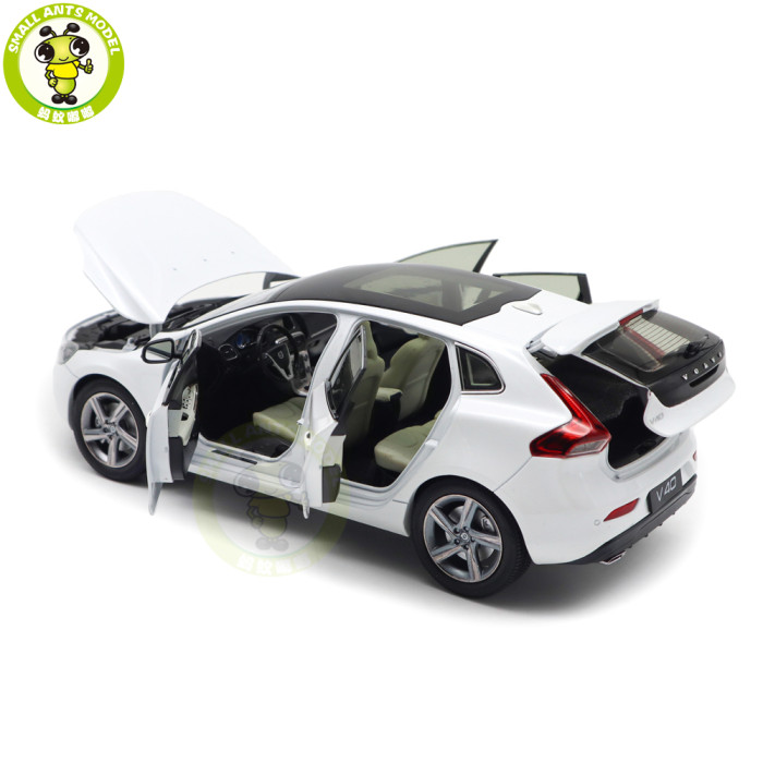 1/18 Volvo V40 Station wagon Hatchback Diecast Model Car Model Toys Kids Boy Girl Gift White
