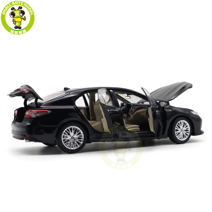 1/18 Toyota Camry 2018 8th generation Diecast Car Model Toys for kids Gifts