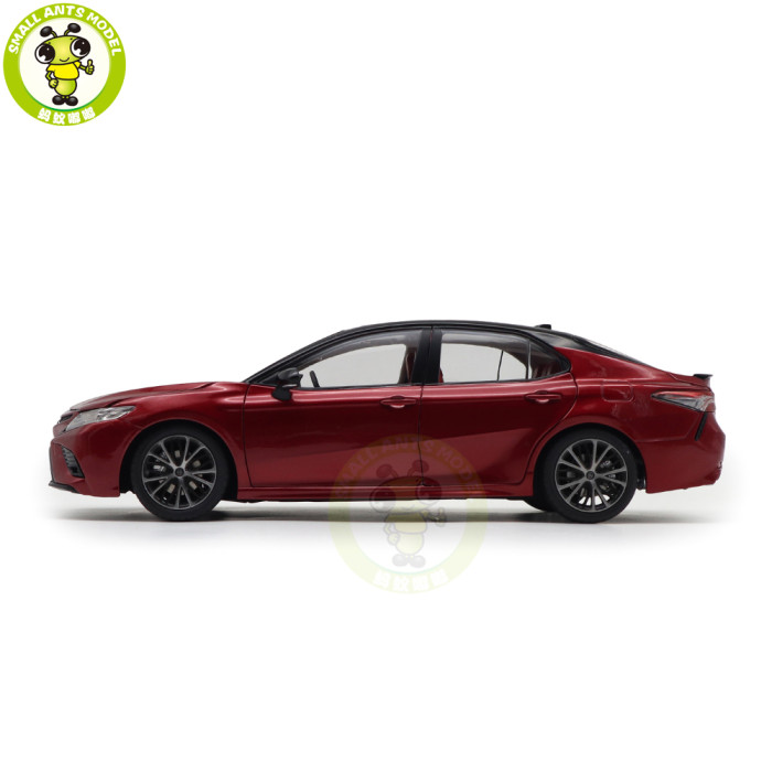 1/18 Toyota Camry 2018 8th Generation Sport Diecast Model Toy Car Gifts For Father Friends