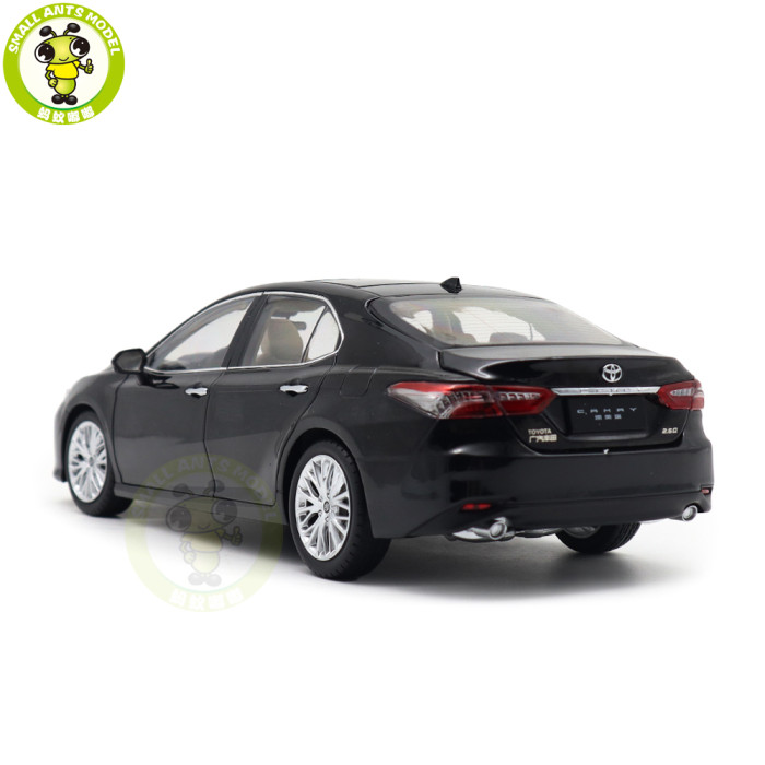 1/18 Toyota Camry 2018 8th generation Diecast Car Model Toys for kids Gifts