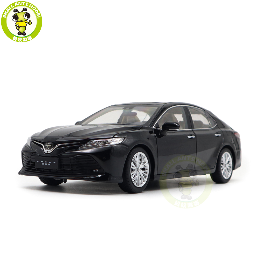 1/18 Toyota Camry 2018 8th generation Diecast Car Model Toys for