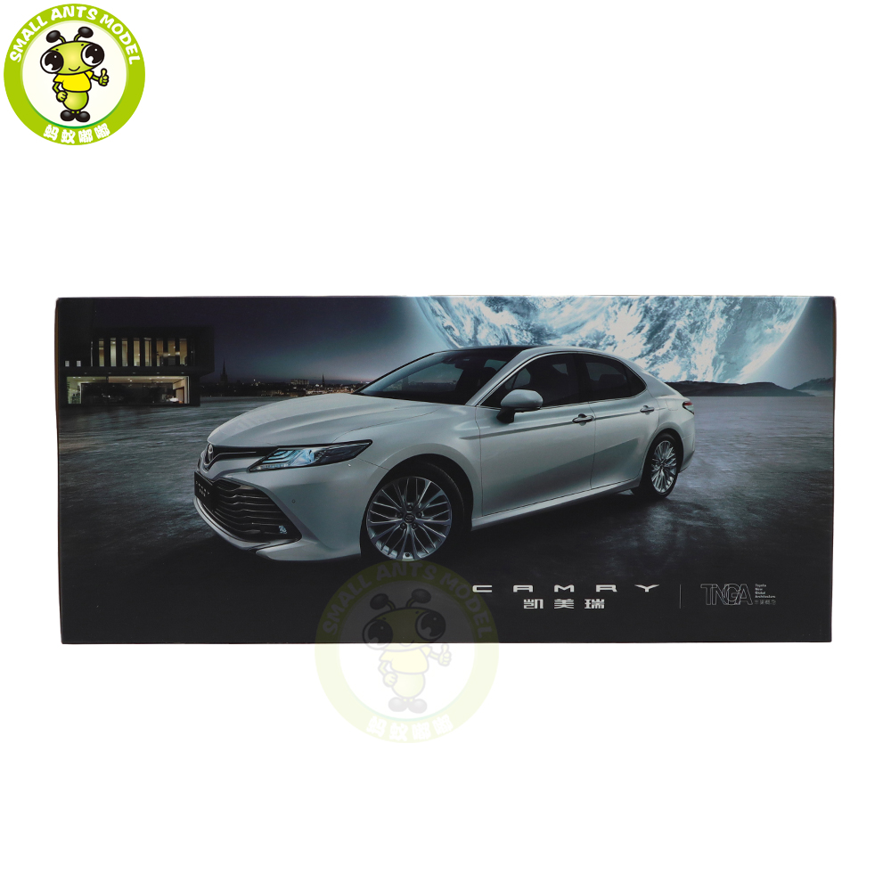 1/18 Toyota Camry 2018 8th generation Diecast Car Model Toys for