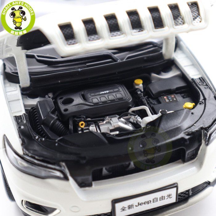 1/18 Jeep Cherokee 2019 Diecast Model Toy Car Gifts For Friends Father