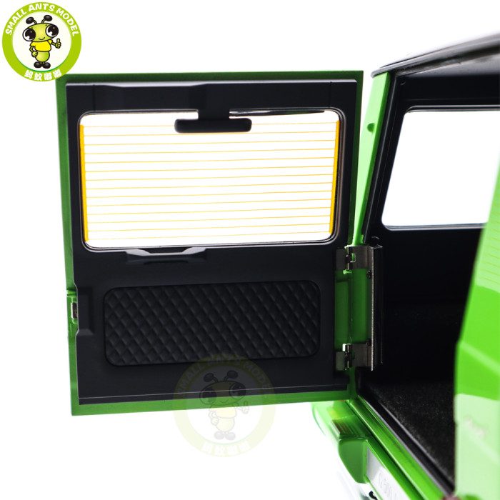 1/18 Mercedes-BENZ G500 4×4² G Class AUTOart 76315 Aliengreen Model Car