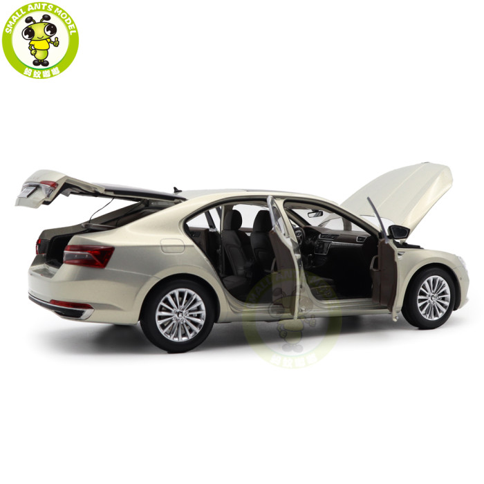 1/18 Skoda New SUPERB Diecast Model Toy Car Gifts For Friends Father