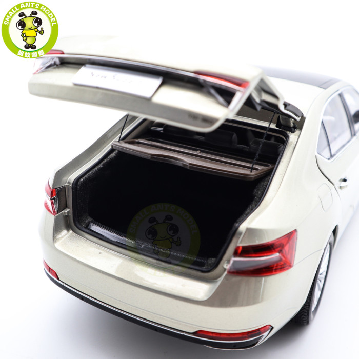 1/18 Skoda New SUPERB Diecast Model Toy Car Gifts For Friends Father