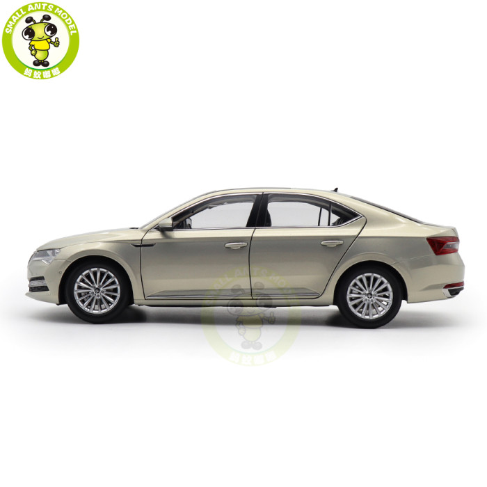 1/18 Skoda New SUPERB Diecast Model Toy Car Gifts For Friends Father