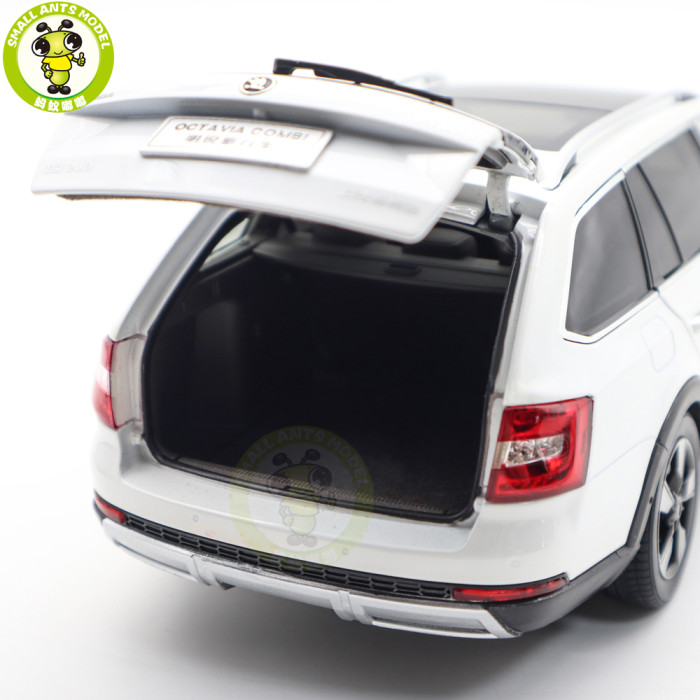 1/18 VW Skoda Octavia Combi Wagon Diecast Model Toy Car Gifts For Friends Father