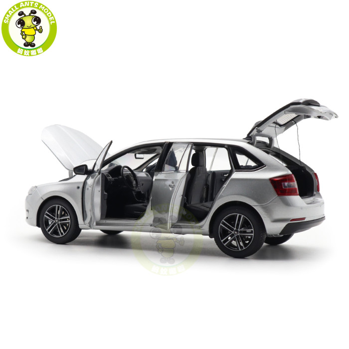 1/18 VW Skoda Rapid Spaceback Diecast Model Toy Car Gifts For Father Friends