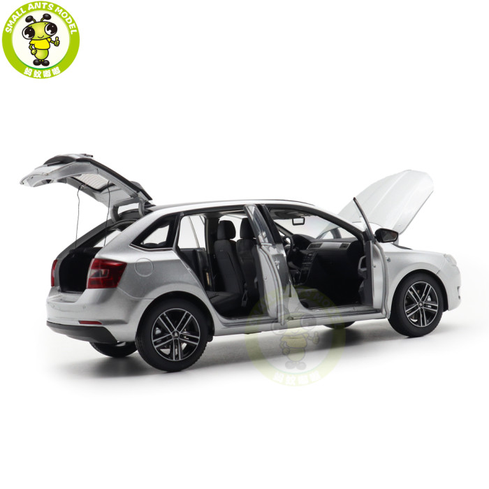 1/18 VW Skoda Rapid Spaceback Diecast Model Toy Car Gifts For Father Friends