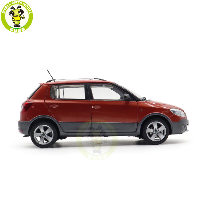 1/18 VW Skoda Fabia Scout Diecast Model Toy Car Gifts For Father Friends