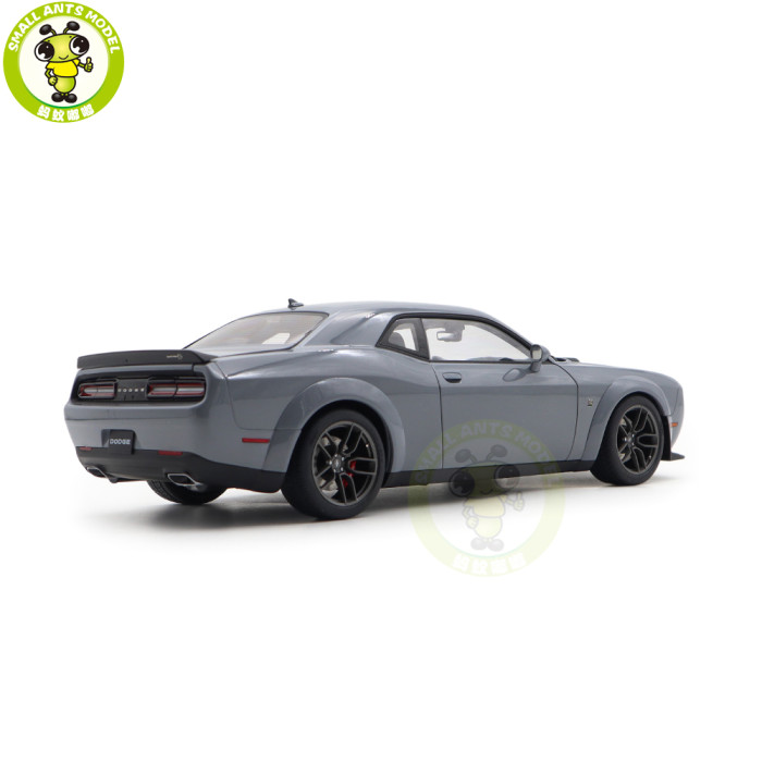 1/18 Dodge Challenger R/T Scat Pack Widebody 2022 Smoke Show AUTOart 71774 Model Car