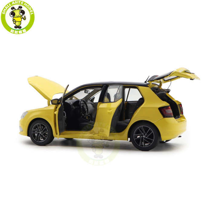 1/18 VW Skoda Fabia Diecast Model Toy Car Gifts For Father Friends