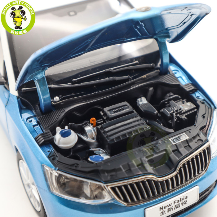 1/18 VW Skoda Fabia Diecast Model Toy Car Gifts For Father Friends