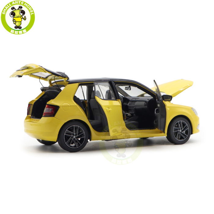 1/18 VW Skoda Fabia Diecast Model Toy Car Gifts For Father Friends