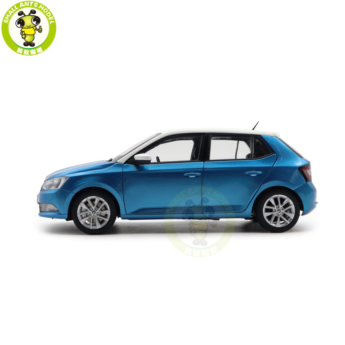 1/18 VW Skoda Fabia Diecast Model Toy Car Gifts For Father Friends