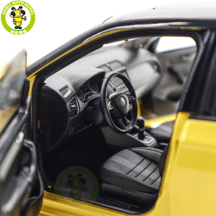 1/18 VW Skoda Fabia Diecast Model Toy Car Gifts For Father Friends
