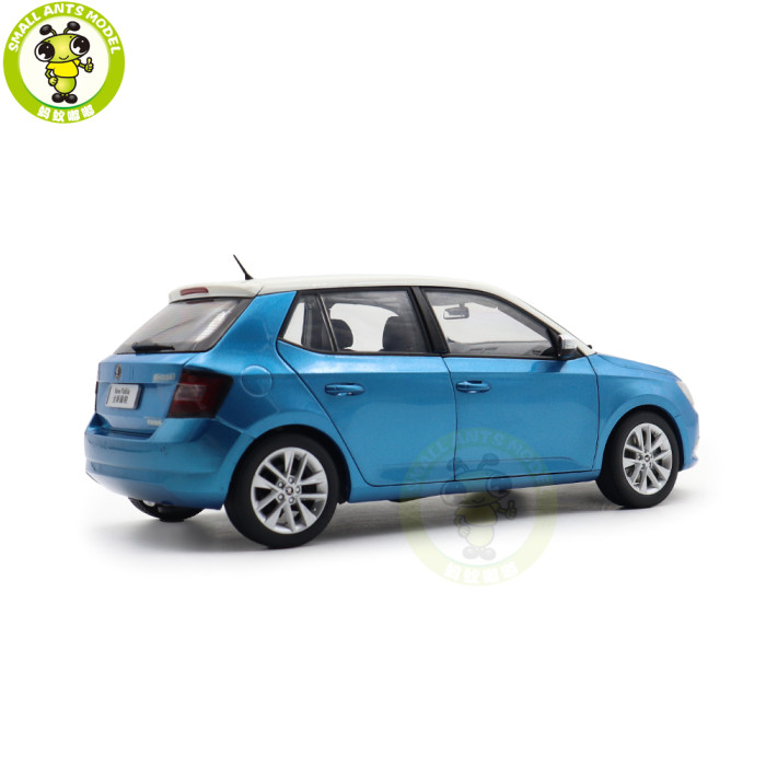 1/18 VW Skoda Fabia Diecast Model Toy Car Gifts For Father Friends