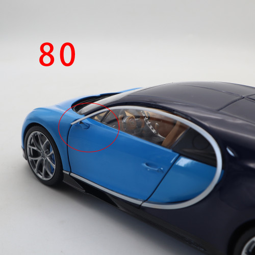 Damaged 1/18 Bugatti Chiron 2016 Welly GTAUTOS Diecast Model Car