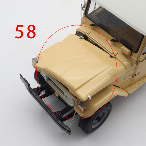 Damaged 1/18 KYOSHO Toyota Land Cruiser 40 LC40 Beige Diecast Model Car