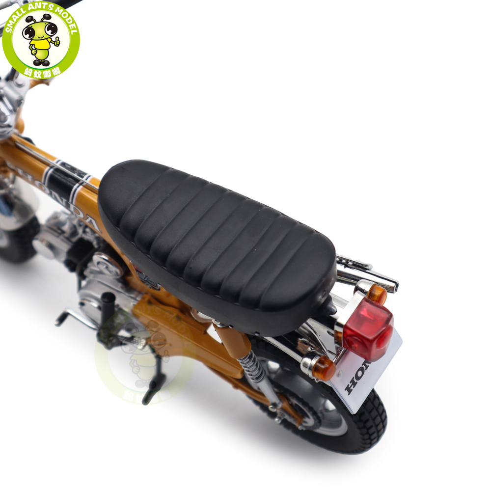 1/10 EBBRO Honda DAX Honda ST50 1969 Diecast Model Motorcycle Car
