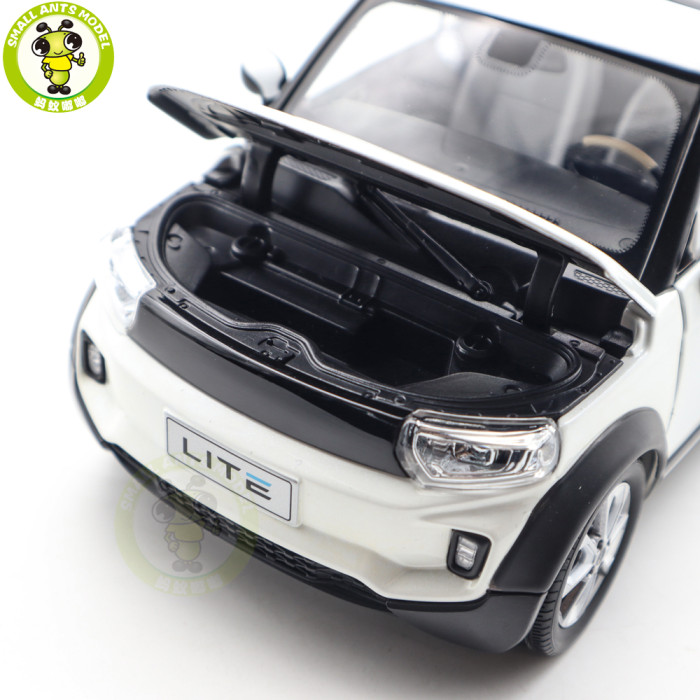 1/18 BAIC LITE Afcfox Diecast Model Toy Car Gifts For Father Friends