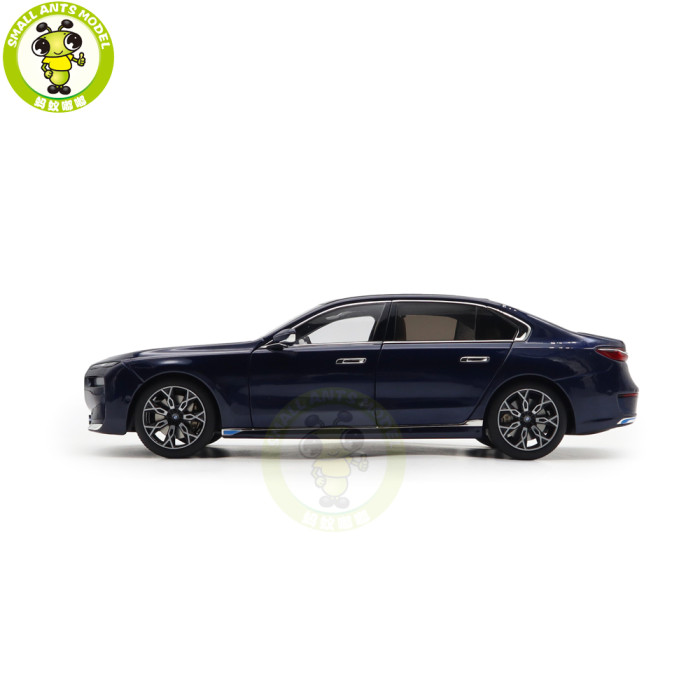 1/18 Minichamps BMW i7 Diecast Model Toys Car Gifts For Father Friends