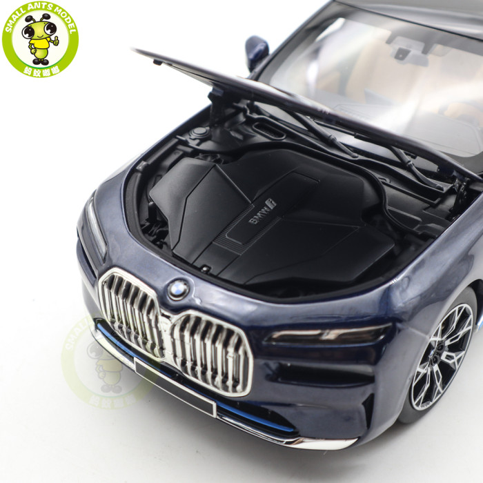 1/18 Minichamps BMW i7 Diecast Model Toys Car Gifts For Father Friends
